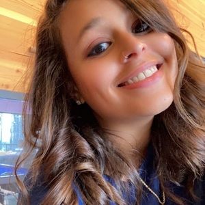 Meet your Posher, Gaby